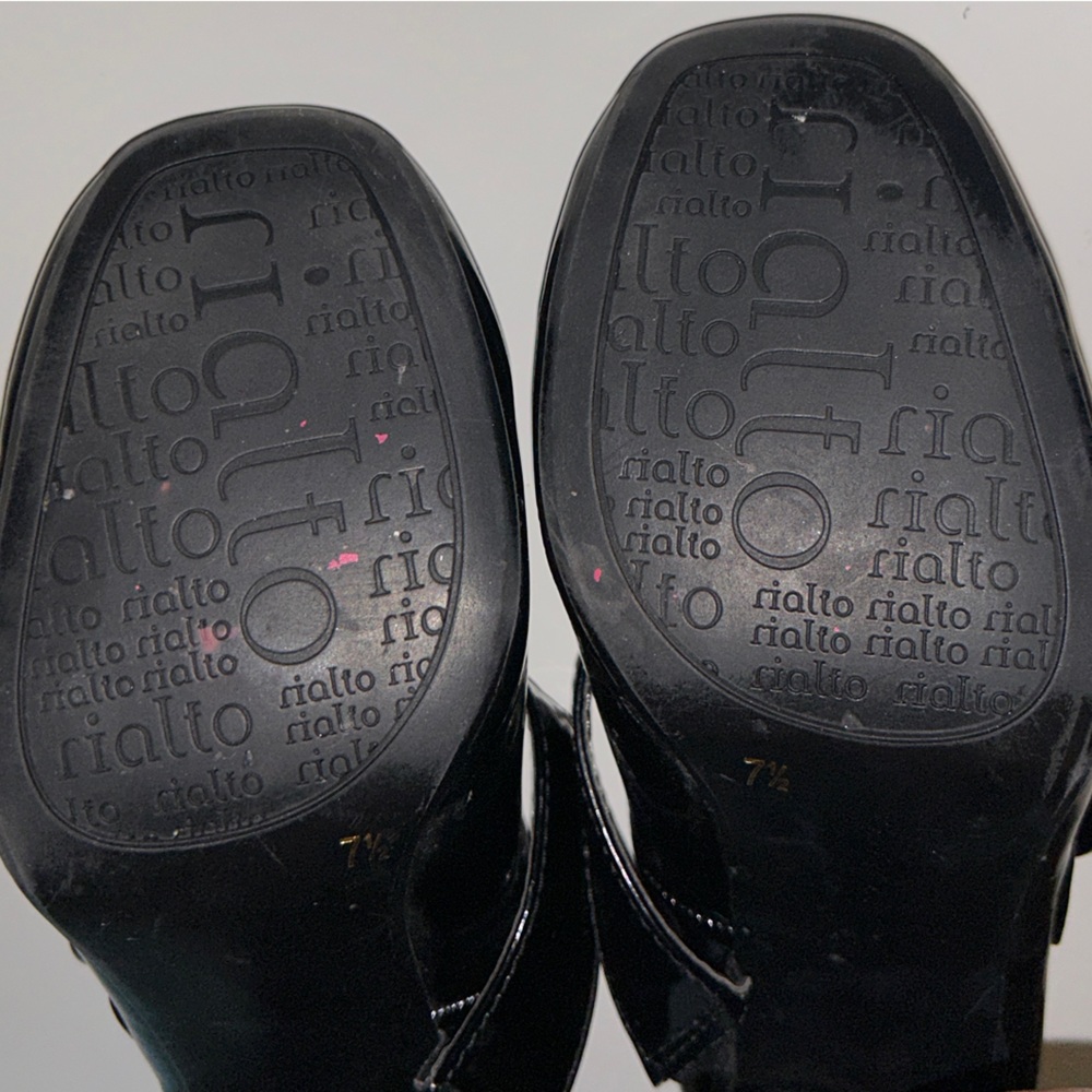 VintageY2K Black Patent Leather Mary Jane Square-Toe Block Heels - Picture 5 of 6